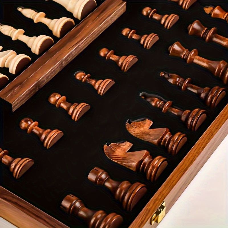 ChessCove - Klappbares Schachset aus Holz mit geschnitzten Figuren und Aufbewahrungsfächern