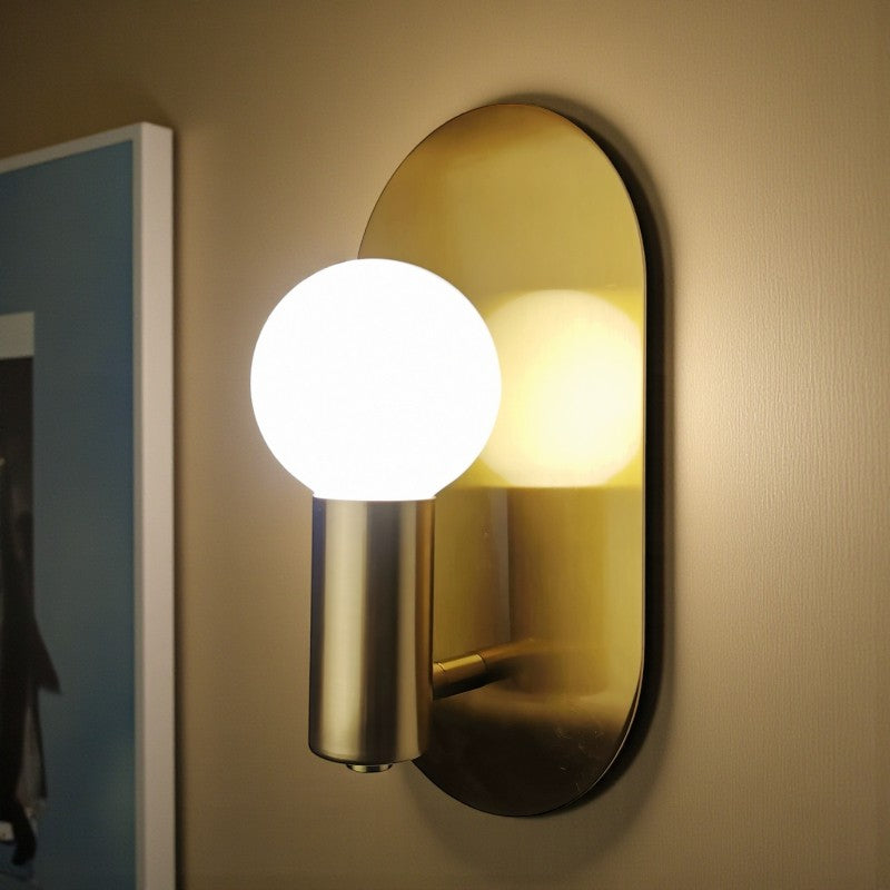 LED-Wandleuchte mit Kugeldesign und Plattenbasis